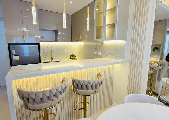 The Elegance At Shore Residences New 2br 2ba Spacious Free Parking Near Moa * Manila