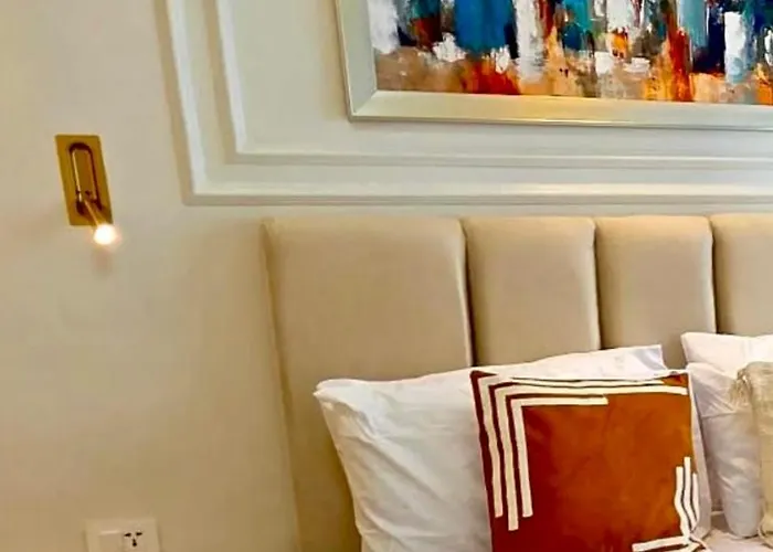 The Elegance At Shore Residences New 2br 2ba Spacious Free Parking Near Moa Aparthotel