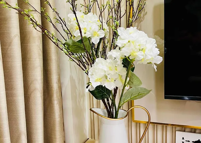 The Elegance At Shore Residences New 2br 2ba Spacious Free Parking Near Moa Aparthotel