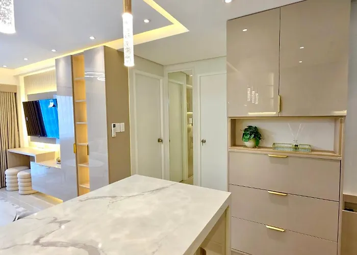 Aparthotel The Elegance At Shore Residences New 2br 2ba Spacious Free Parking Near Moa