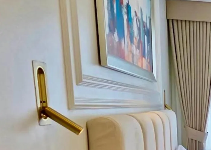 Aparthotel The Elegance At Shore Residences New 2br 2ba Spacious Free Parking Near Moa Manila