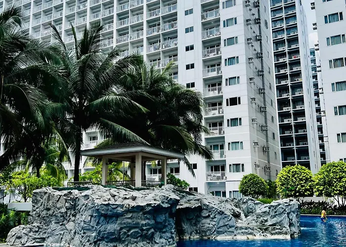 The Elegance At Shore Residences New 2br 2ba Spacious Free Parking Near Moa Manila